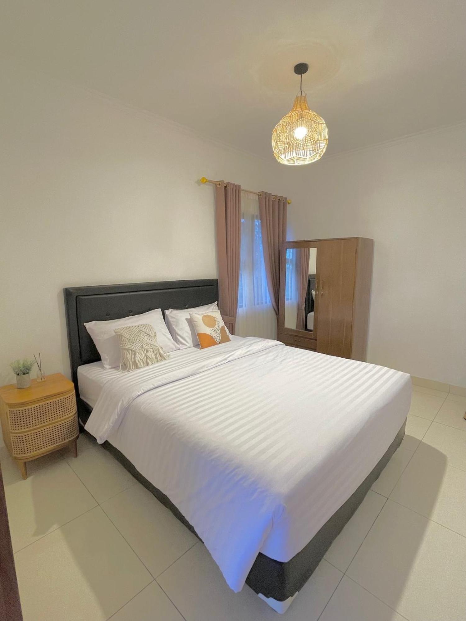 Kataleya Villa, Punclut 4Br Bongkar Exterior photo